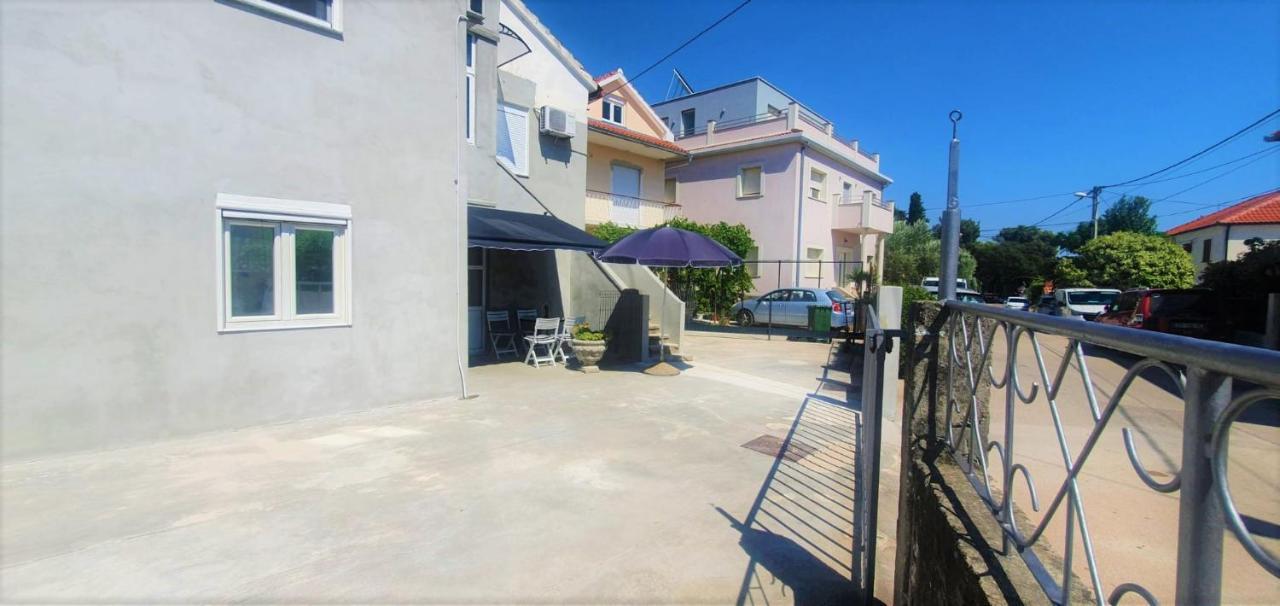 Apartment Fain - Private Parking ザダル エクステリア 写真