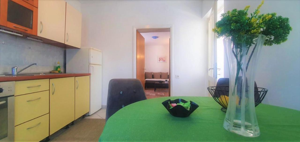 Apartment Fain - Private Parking ザダル エクステリア 写真