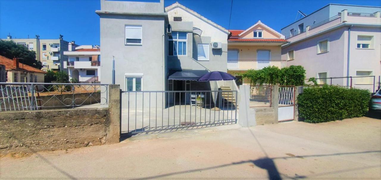Apartment Fain - Private Parking ザダル エクステリア 写真