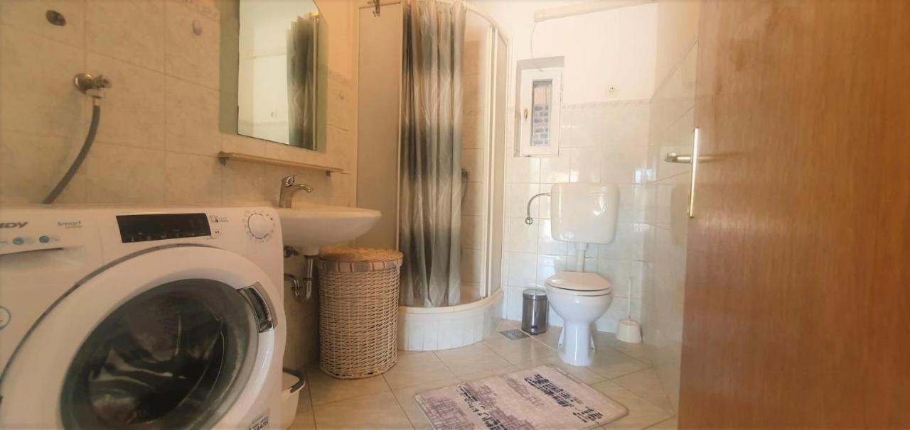 Apartment Fain - Private Parking ザダル エクステリア 写真